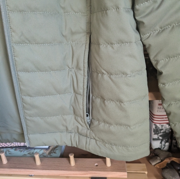 Girlfriend Collective Puffer Jacket Size XXS - Picture 2 of 5